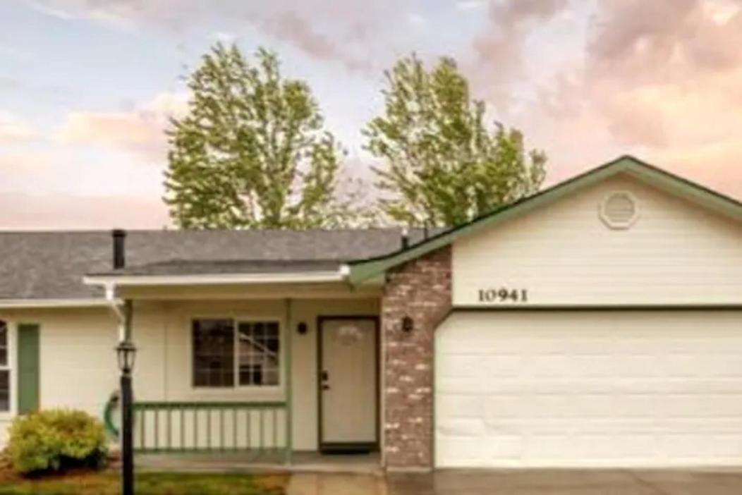Hello Dolly! 3 Beds, 2 Bath, 2 Tv'S, Fireplace, Quiet Neighborhood In Star, Id Minutes From Walking Trails And River Views Eagle Zewnętrze zdjęcie