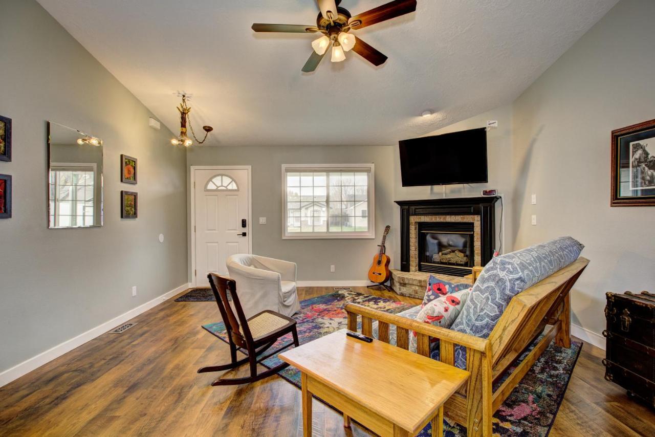 Hello Dolly! 3 Beds, 2 Bath, 2 Tv'S, Fireplace, Quiet Neighborhood In Star, Id Minutes From Walking Trails And River Views Eagle Zewnętrze zdjęcie