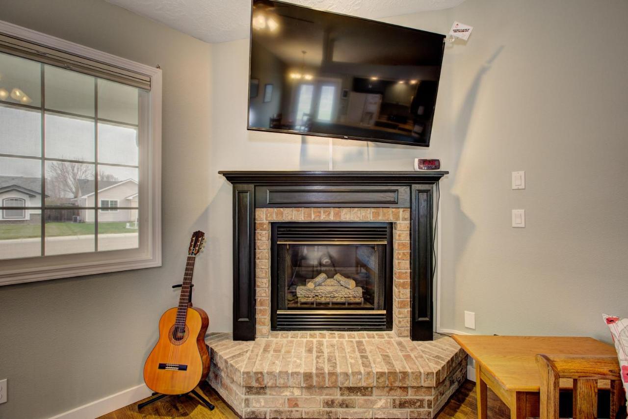 Hello Dolly! 3 Beds, 2 Bath, 2 Tv'S, Fireplace, Quiet Neighborhood In Star, Id Minutes From Walking Trails And River Views Eagle Zewnętrze zdjęcie